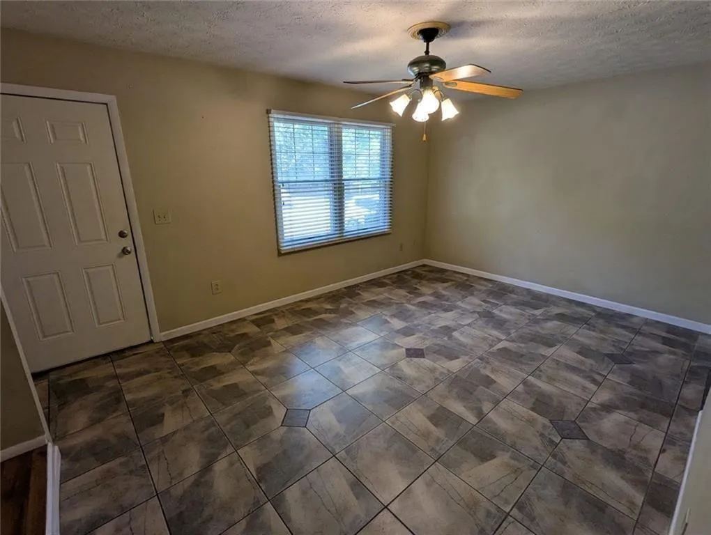 8839 Long Beach Circle, Sandy Springs, Georgia 30350, 2 Bedrooms Bedrooms, ,2 BathroomsBathrooms,Residential,For Sale,8839 Long Beach Circle,7756374