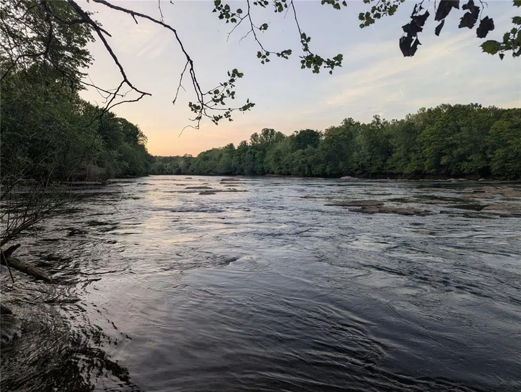 8839 Long Beach Circle, Sandy Springs, Georgia 30350, 2 Bedrooms Bedrooms, ,2 BathroomsBathrooms,Residential,For Sale,8839 Long Beach Circle,7756374