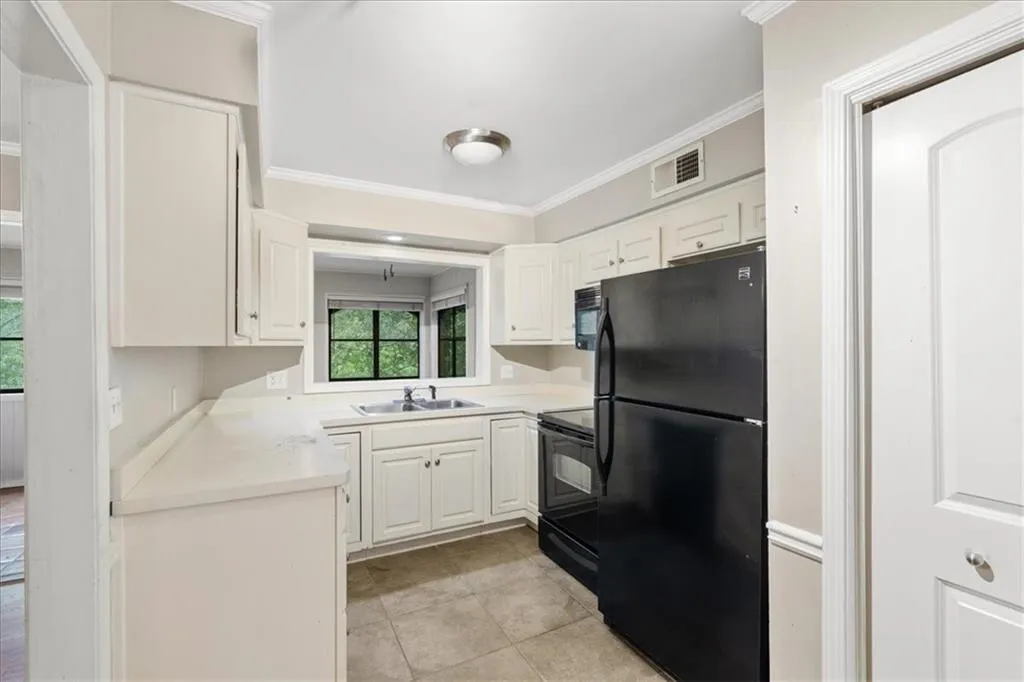 61 Lamsden Lane Nw, Atlanta, Georgia 30327, 2 Bedrooms Bedrooms, ,2 BathroomsBathrooms,Residential,For Sale,61 Lamsden Lane Nw,7629038
