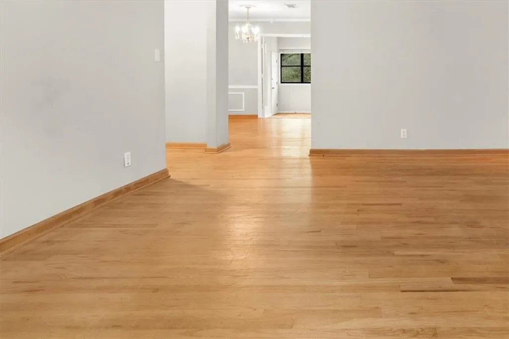 61 Lamsden Lane Nw, Atlanta, Georgia 30327, 2 Bedrooms Bedrooms, ,2 BathroomsBathrooms,Residential,For Sale,61 Lamsden Lane Nw,7629038