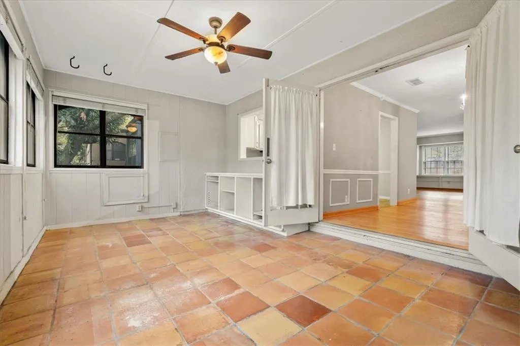 61 Lamsden Lane Nw, Atlanta, Georgia 30327, 2 Bedrooms Bedrooms, ,2 BathroomsBathrooms,Residential,For Sale,61 Lamsden Lane Nw,7629038