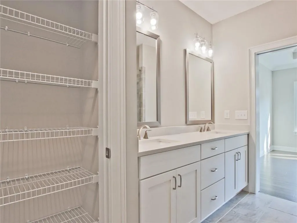 6658 Sterling Drive Unit 671, Sandy Springs, Georgia 30328, 3 Bedrooms Bedrooms, ,4 BathroomsBathrooms,Residential,Sold,6658 Sterling Drive Unit 671,6897323