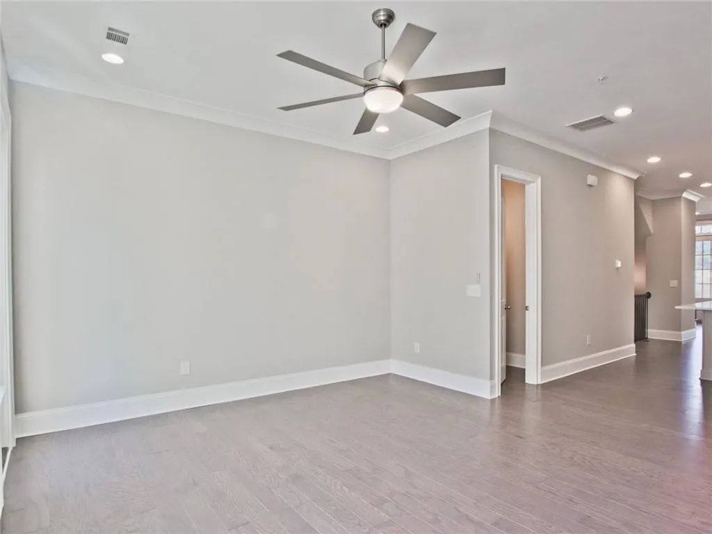 6658 Sterling Drive Unit 671, Sandy Springs, Georgia 30328, 3 Bedrooms Bedrooms, ,4 BathroomsBathrooms,Residential,Sold,6658 Sterling Drive Unit 671,6897323