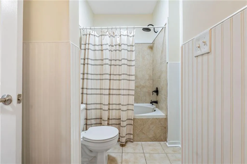 1250 Parkwood Circle Se Unit 2312, Atlanta, Georgia 30339, 1 Bedroom Bedrooms, ,1 BathroomBathrooms,Residential,For Sale,1250 Parkwood Circle Se Unit 2312,7639058