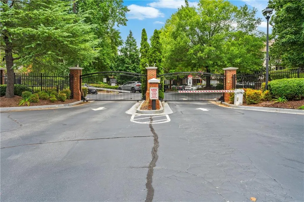 1250 Parkwood Circle Se Unit 2312, Atlanta, Georgia 30339, 1 Bedroom Bedrooms, ,1 BathroomBathrooms,Residential,For Sale,1250 Parkwood Circle Se Unit 2312,7639058