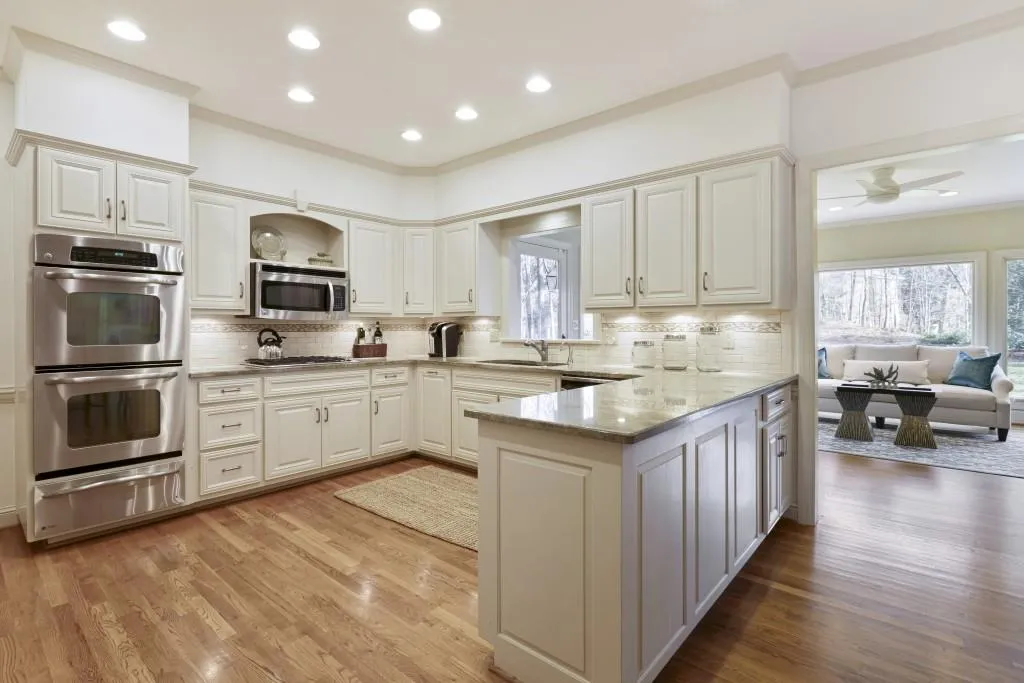 230 Cameron Ridge Drive, Sandy Springs, Georgia 30328, 4 Bedrooms Bedrooms, ,3 BathroomsBathrooms,Residential,Sold,230 Cameron Ridge Drive,6826505