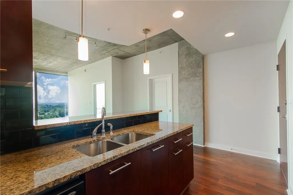 3300 Windy Ridge Parkway Se Unit 1406, Atlanta, Georgia 30339, 2 Bedrooms Bedrooms, ,2 BathroomsBathrooms,Residential,Sold,3300 Windy Ridge Parkway Se Unit 1406,5624011