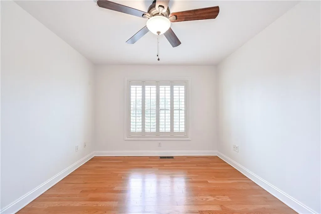 197 Le Gran Court, Sandy Springs, Georgia 30328, 2 Bedrooms Bedrooms, ,2 BathroomsBathrooms,Residential,Sold,197 Le Gran Court,7056110