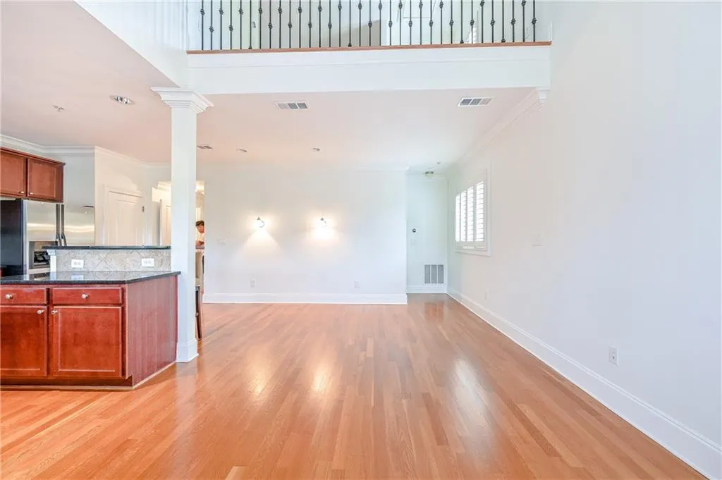 197 Le Gran Court, Sandy Springs, Georgia 30328, 2 Bedrooms Bedrooms, ,2 BathroomsBathrooms,Residential,Sold,197 Le Gran Court,7056110