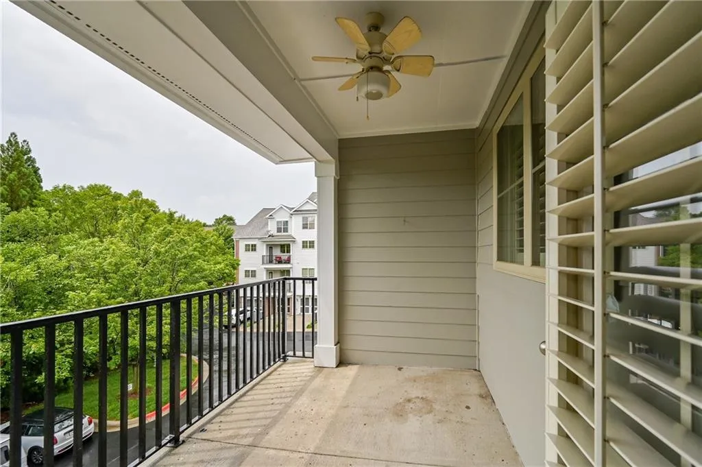 197 Le Gran Court, Sandy Springs, Georgia 30328, 2 Bedrooms Bedrooms, ,2 BathroomsBathrooms,Residential,Sold,197 Le Gran Court,7056110