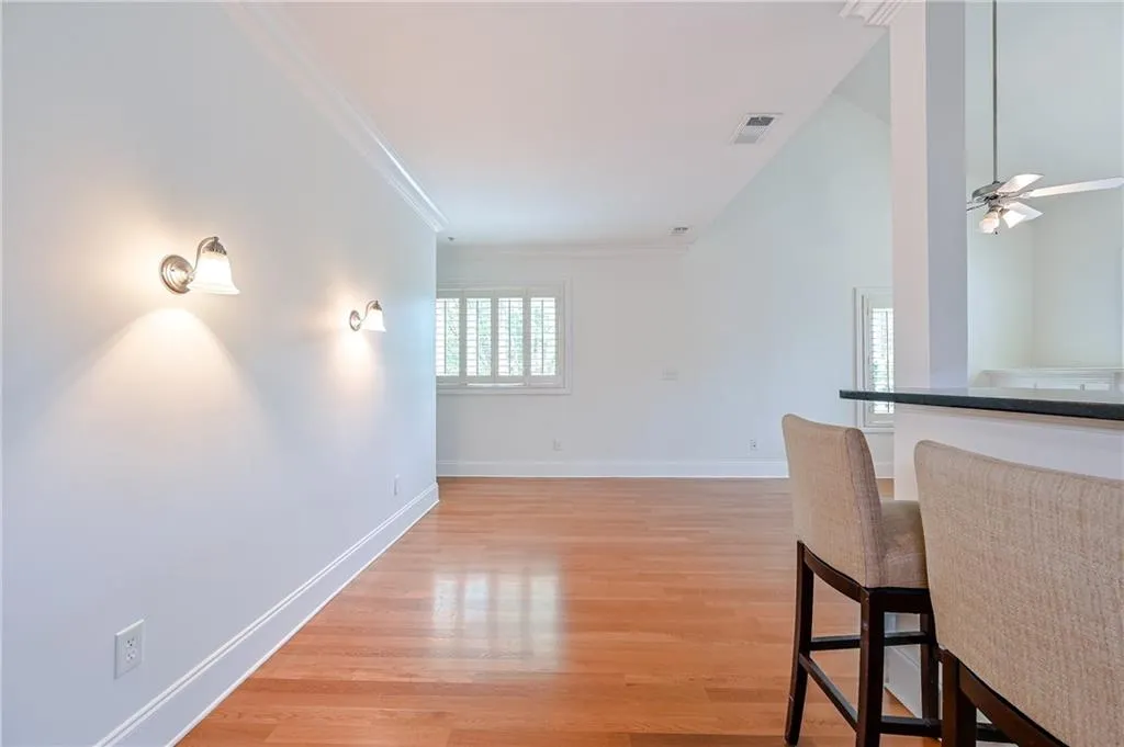 197 Le Gran Court, Sandy Springs, Georgia 30328, 2 Bedrooms Bedrooms, ,2 BathroomsBathrooms,Residential,Sold,197 Le Gran Court,7056110
