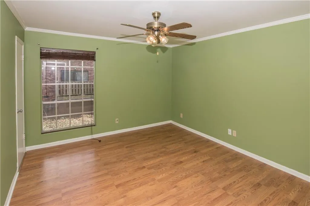 5576 Kingsport Drive, Sandy Springs, Georgia 30342, 3 Bedrooms Bedrooms, ,2 BathroomsBathrooms,Residential,Sold,5576 Kingsport Drive,6519903