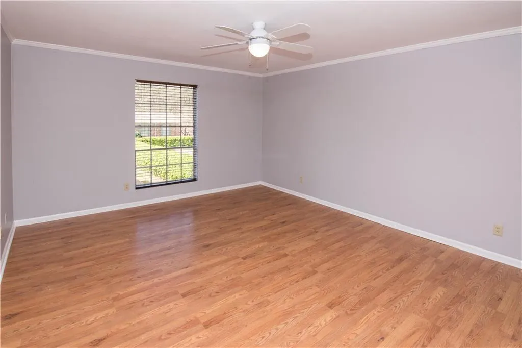 5576 Kingsport Drive, Sandy Springs, Georgia 30342, 3 Bedrooms Bedrooms, ,2 BathroomsBathrooms,Residential,Sold,5576 Kingsport Drive,6519903