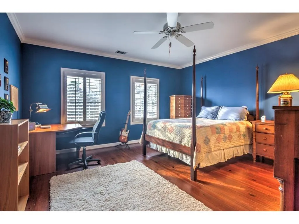 140 E Chambord Drive Nw, Atlanta, Georgia 30327, 6 Bedrooms Bedrooms, ,6 BathroomsBathrooms,Residential,Sold,140 E Chambord Drive Nw,5898730