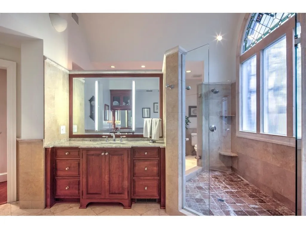 140 E Chambord Drive Nw, Atlanta, Georgia 30327, 6 Bedrooms Bedrooms, ,6 BathroomsBathrooms,Residential,Sold,140 E Chambord Drive Nw,5898730