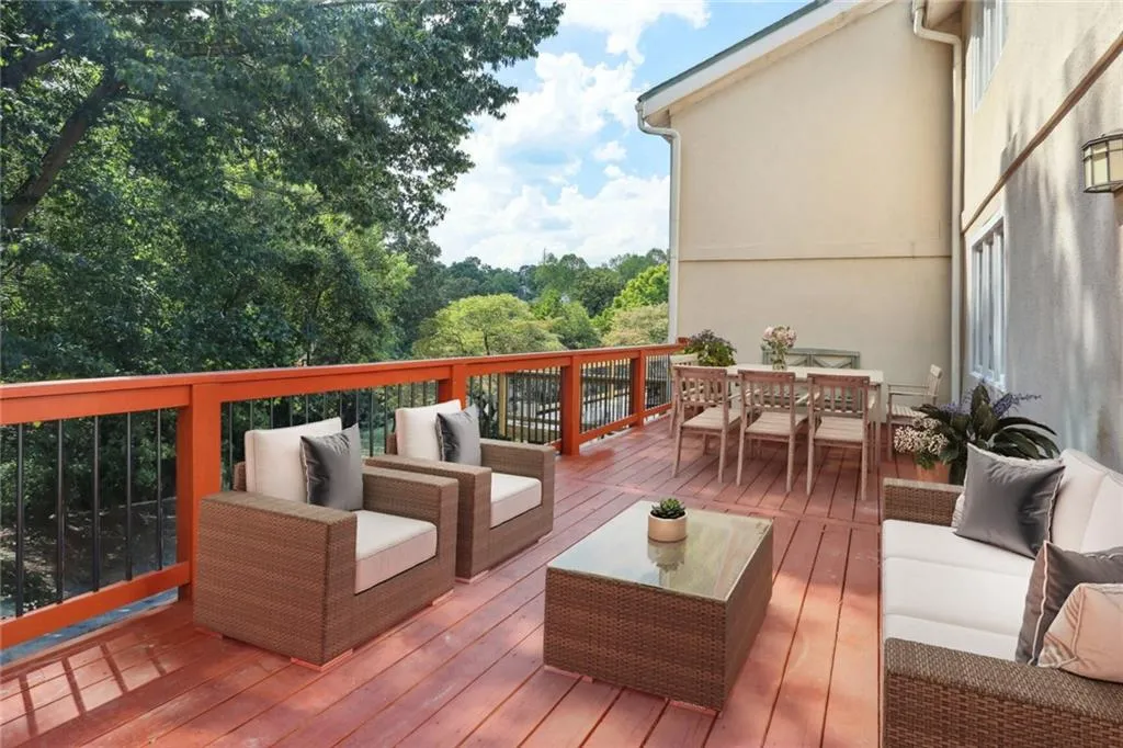 3036 Vinings Ferry Drive Se, Atlanta, Georgia 30339, 2 Bedrooms Bedrooms, ,2 BathroomsBathrooms,Residential,For Sale,3036 Vinings Ferry Drive Se,7619090
