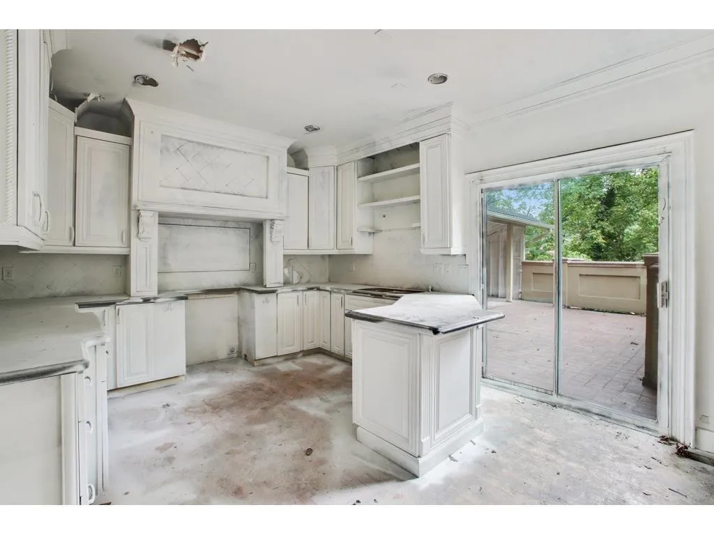 50 Lakeland Drive Nw, Atlanta, Georgia 30305, 5 Bedrooms Bedrooms, ,5 BathroomsBathrooms,Residential,Sold,50 Lakeland Drive Nw,5836968