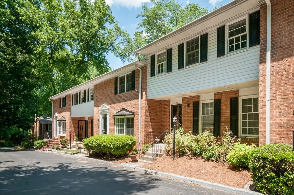 6520 Roswell Road Unit 78, Atlanta, Georgia 30328, 3 Bedrooms Bedrooms, ,2 BathroomsBathrooms,Residential,Sold,6520 Roswell Road Unit 78,5695749