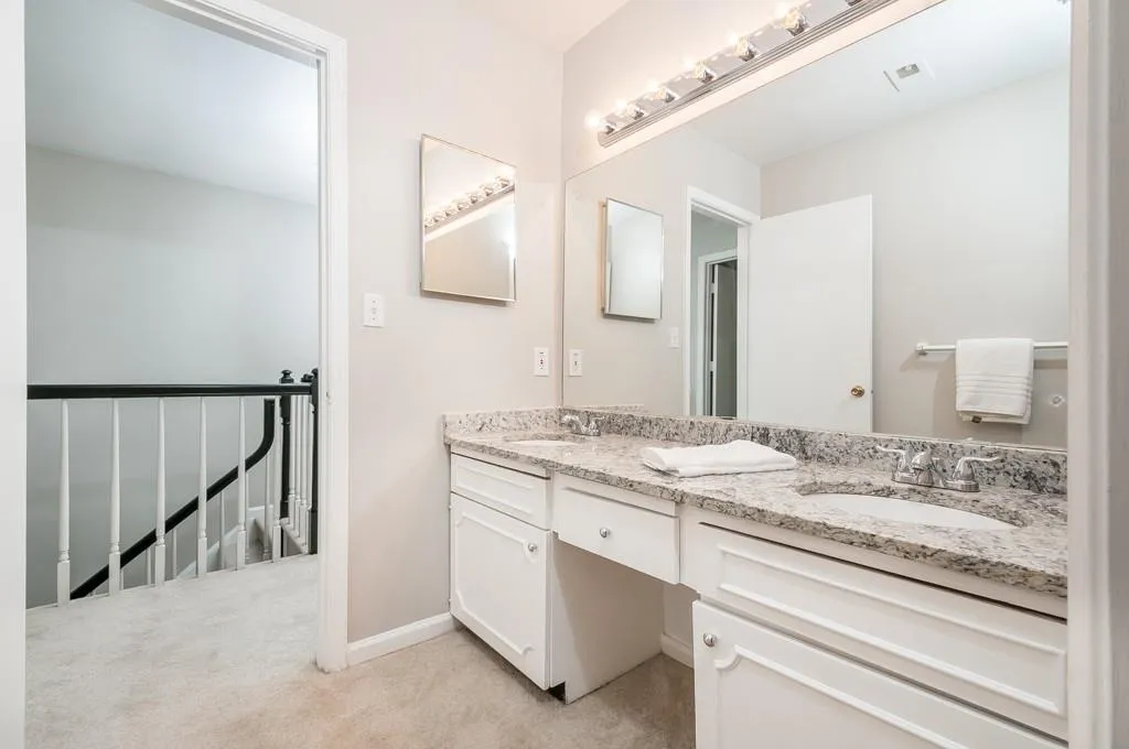 6520 Roswell Road Unit 78, Atlanta, Georgia 30328, 3 Bedrooms Bedrooms, ,2 BathroomsBathrooms,Residential,Sold,6520 Roswell Road Unit 78,5695749