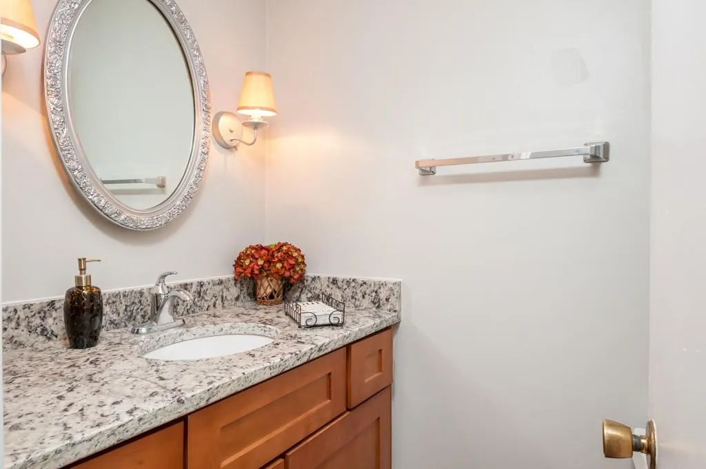 6520 Roswell Road Unit 78, Atlanta, Georgia 30328, 3 Bedrooms Bedrooms, ,2 BathroomsBathrooms,Residential,Sold,6520 Roswell Road Unit 78,5695749