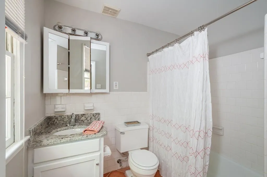 6520 Roswell Road Unit 78, Atlanta, Georgia 30328, 3 Bedrooms Bedrooms, ,2 BathroomsBathrooms,Residential,Sold,6520 Roswell Road Unit 78,5695749