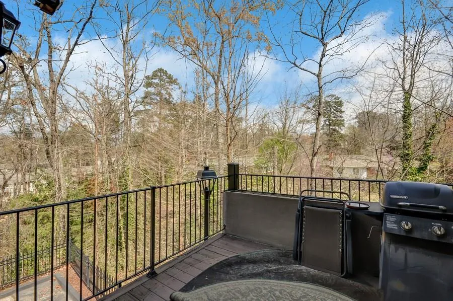 972 Telfair Close, Sandy Springs, Georgia 30350, 3 Bedrooms Bedrooms, ,3 BathroomsBathrooms,Residential,Sold,972 Telfair Close,5980070