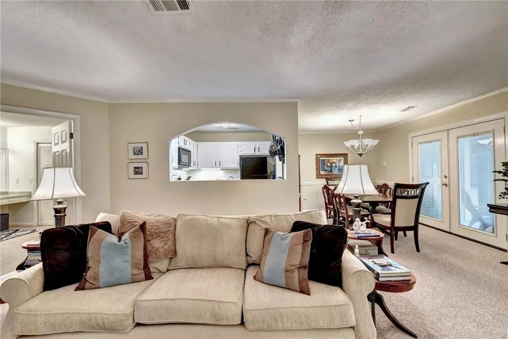 208 Abingdon Way, Sandy Springs, Georgia 30328, 1 Bedroom Bedrooms, ,1 BathroomBathrooms,Residential,Sold,208 Abingdon Way,6872314