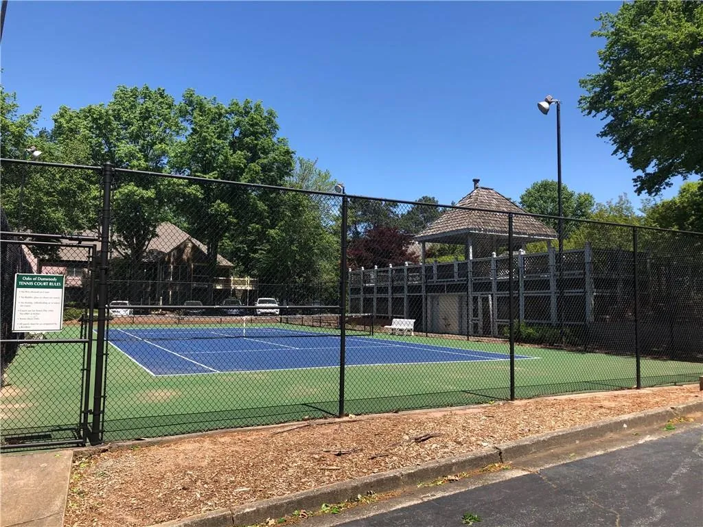 208 Abingdon Way, Sandy Springs, Georgia 30328, 1 Bedroom Bedrooms, ,1 BathroomBathrooms,Residential,Sold,208 Abingdon Way,6872314