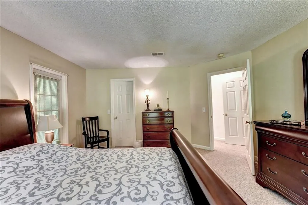 208 Abingdon Way, Sandy Springs, Georgia 30328, 1 Bedroom Bedrooms, ,1 BathroomBathrooms,Residential,Sold,208 Abingdon Way,6872314