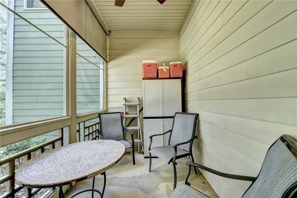 208 Abingdon Way, Sandy Springs, Georgia 30328, 1 Bedroom Bedrooms, ,1 BathroomBathrooms,Residential,Sold,208 Abingdon Way,6872314