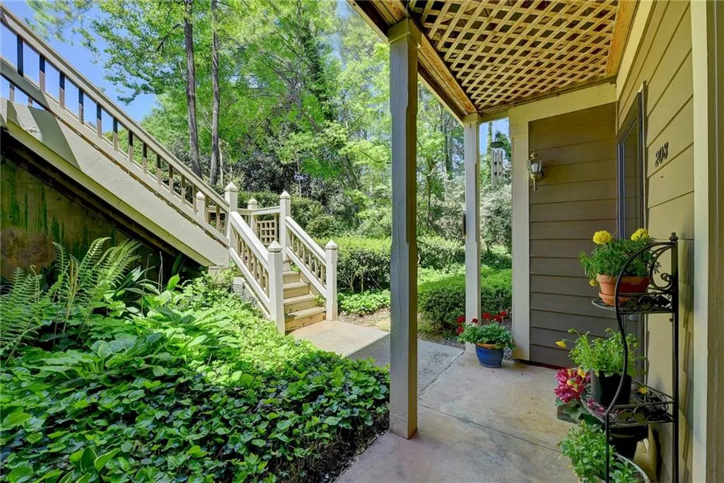 208 Abingdon Way, Sandy Springs, Georgia 30328, 1 Bedroom Bedrooms, ,1 BathroomBathrooms,Residential,Sold,208 Abingdon Way,6872314