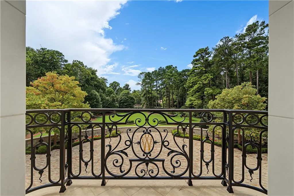 5375 Long Island Drive, Atlanta, Georgia 30327, 6 Bedrooms Bedrooms, 0 ,6 BathroomsBathrooms,Residential,For Sale,5375 Long Island Drive,7825898