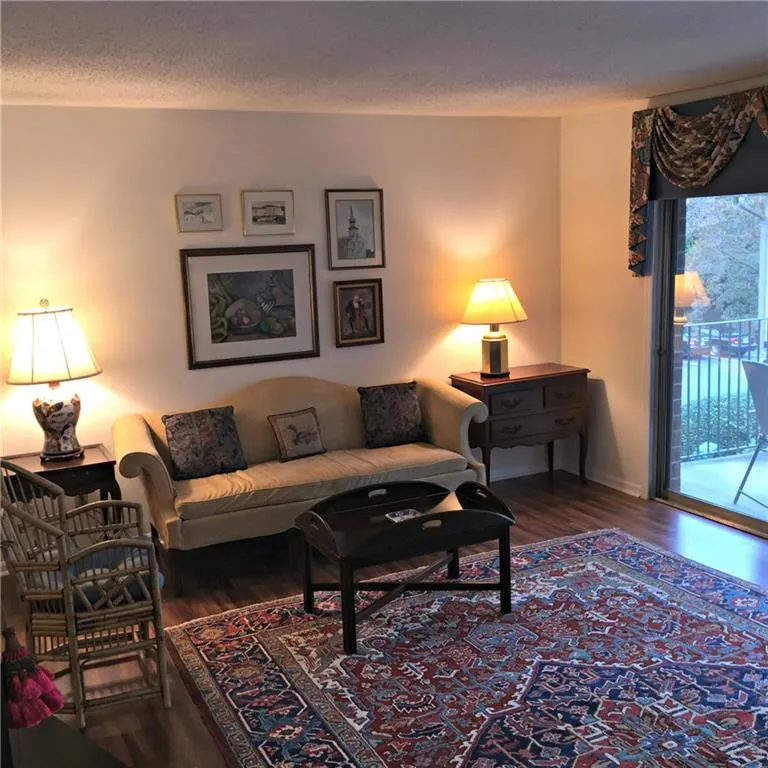 6851 Roswell Road Unit H-7, Atlanta, Georgia 30328, 2 Bedrooms Bedrooms, ,2 BathroomsBathrooms,Residential,Sold,6851 Roswell Road Unit H-7,5602930