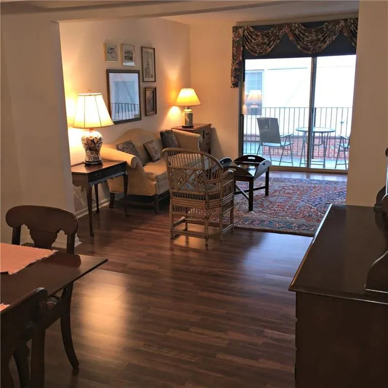 6851 Roswell Road Unit H-7, Atlanta, Georgia 30328, 2 Bedrooms Bedrooms, ,2 BathroomsBathrooms,Residential,Sold,6851 Roswell Road Unit H-7,5602930