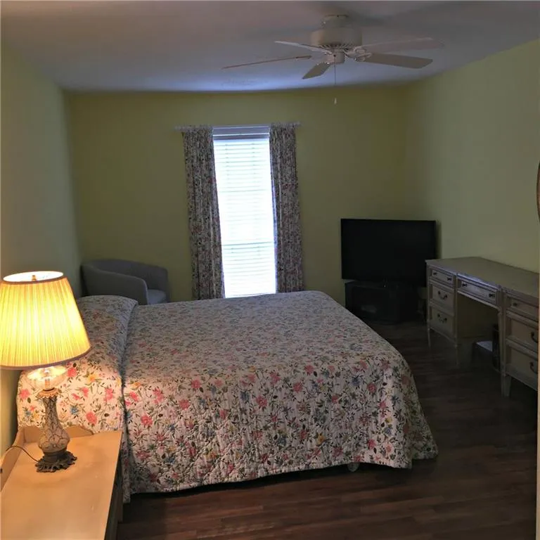 6851 Roswell Road Unit H-7, Atlanta, Georgia 30328, 2 Bedrooms Bedrooms, ,2 BathroomsBathrooms,Residential,Sold,6851 Roswell Road Unit H-7,5602930