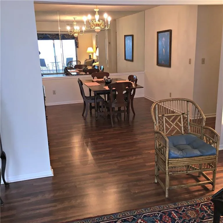 6851 Roswell Road Unit H-7, Atlanta, Georgia 30328, 2 Bedrooms Bedrooms, ,2 BathroomsBathrooms,Residential,Sold,6851 Roswell Road Unit H-7,5602930