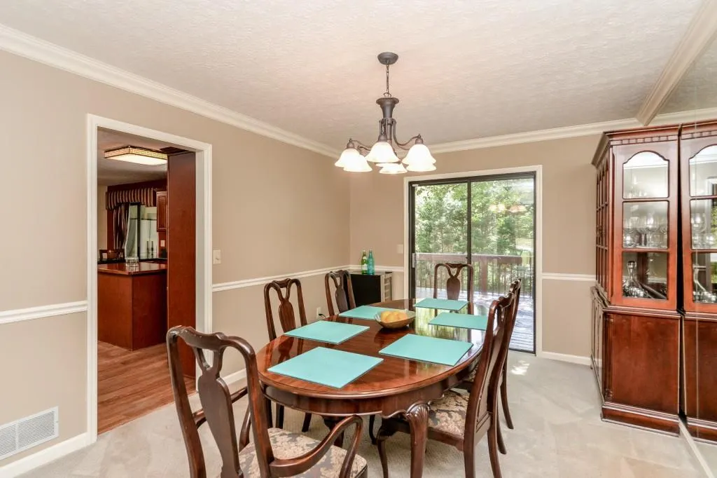 225 Marilyn Place, Atlanta, Georgia 30342, 5 Bedrooms Bedrooms, ,3 BathroomsBathrooms,Residential,Sold,225 Marilyn Place,5836779