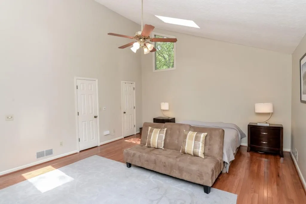 225 Marilyn Place, Atlanta, Georgia 30342, 5 Bedrooms Bedrooms, ,3 BathroomsBathrooms,Residential,Sold,225 Marilyn Place,5836779