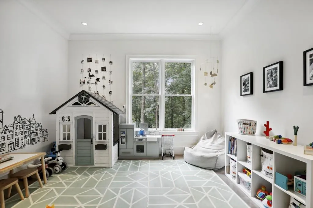 5335 Mount Vernon Parkway, Sandy Springs, Georgia 30327, 6 Bedrooms Bedrooms, ,6 BathroomsBathrooms,Residential,Sold,5335 Mount Vernon Parkway,7365735