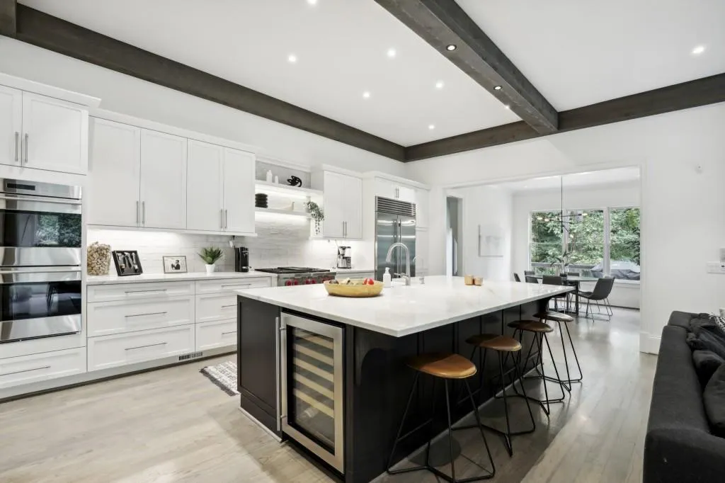 5335 Mount Vernon Parkway, Sandy Springs, Georgia 30327, 6 Bedrooms Bedrooms, ,6 BathroomsBathrooms,Residential,Sold,5335 Mount Vernon Parkway,7365735