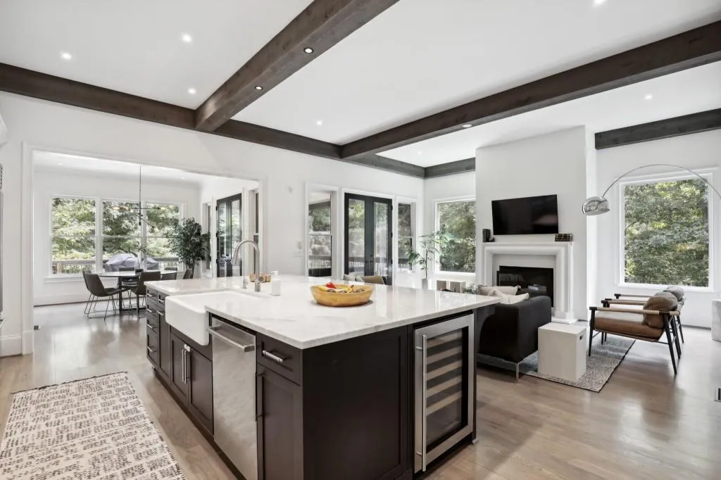 5335 Mount Vernon Parkway, Sandy Springs, Georgia 30327, 6 Bedrooms Bedrooms, ,6 BathroomsBathrooms,Residential,Sold,5335 Mount Vernon Parkway,7365735