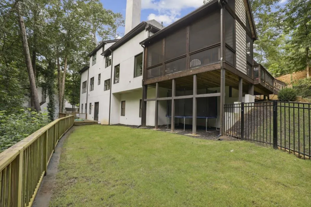 5335 Mount Vernon Parkway, Sandy Springs, Georgia 30327, 6 Bedrooms Bedrooms, ,6 BathroomsBathrooms,Residential,Sold,5335 Mount Vernon Parkway,7365735