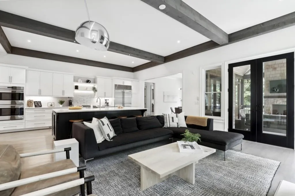 5335 Mount Vernon Parkway, Sandy Springs, Georgia 30327, 6 Bedrooms Bedrooms, ,6 BathroomsBathrooms,Residential,Sold,5335 Mount Vernon Parkway,7365735