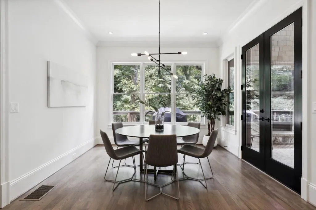 5335 Mount Vernon Parkway, Sandy Springs, Georgia 30327, 6 Bedrooms Bedrooms, ,6 BathroomsBathrooms,Residential,Sold,5335 Mount Vernon Parkway,7365735