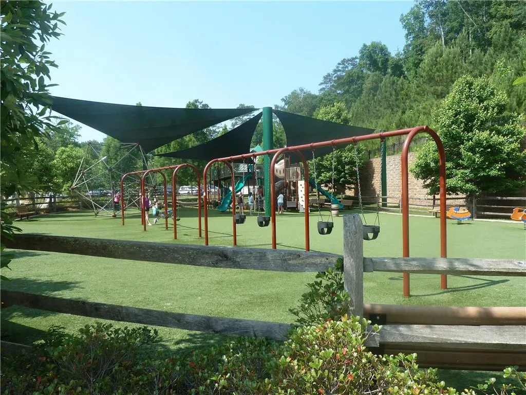 7500 Roswell Road Unit 13, Atlanta, Georgia 30350, 2 Bedrooms Bedrooms, ,2 BathroomsBathrooms,Residential,Sold,7500 Roswell Road Unit 13,6562393