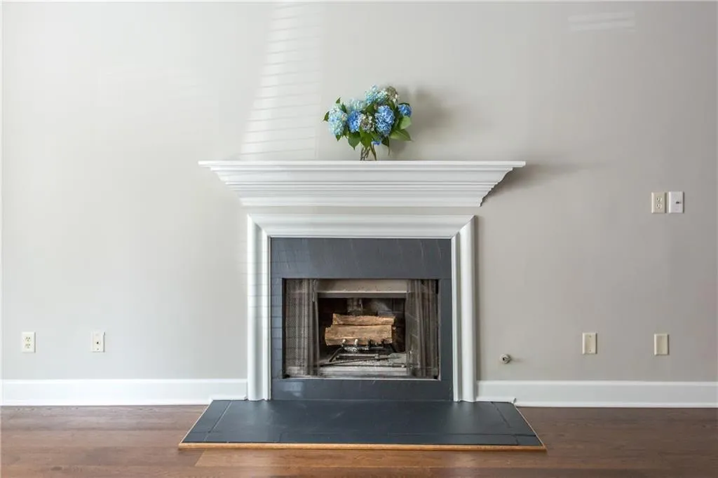 7500 Roswell Road Unit 13, Atlanta, Georgia 30350, 2 Bedrooms Bedrooms, ,2 BathroomsBathrooms,Residential,Sold,7500 Roswell Road Unit 13,6562393