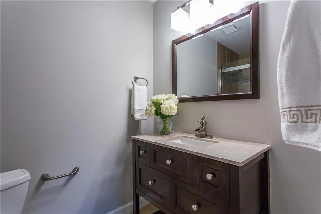 7500 Roswell Road Unit 13, Atlanta, Georgia 30350, 2 Bedrooms Bedrooms, ,2 BathroomsBathrooms,Residential,Sold,7500 Roswell Road Unit 13,6562393