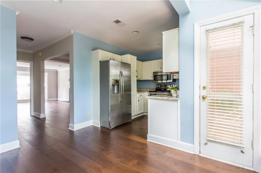 7500 Roswell Road Unit 13, Atlanta, Georgia 30350, 2 Bedrooms Bedrooms, ,2 BathroomsBathrooms,Residential,Sold,7500 Roswell Road Unit 13,6562393