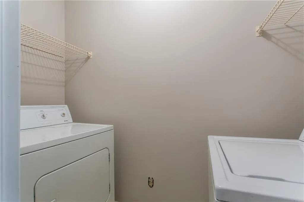 7500 Roswell Road Unit 13, Atlanta, Georgia 30350, 2 Bedrooms Bedrooms, ,2 BathroomsBathrooms,Residential,Sold,7500 Roswell Road Unit 13,6562393