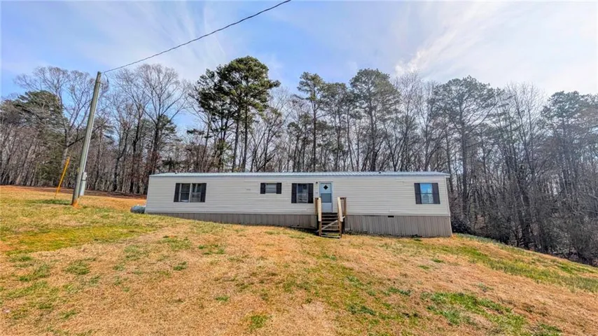 1562 Grindle Bridge Road, Dahlonega, Georgia 30533